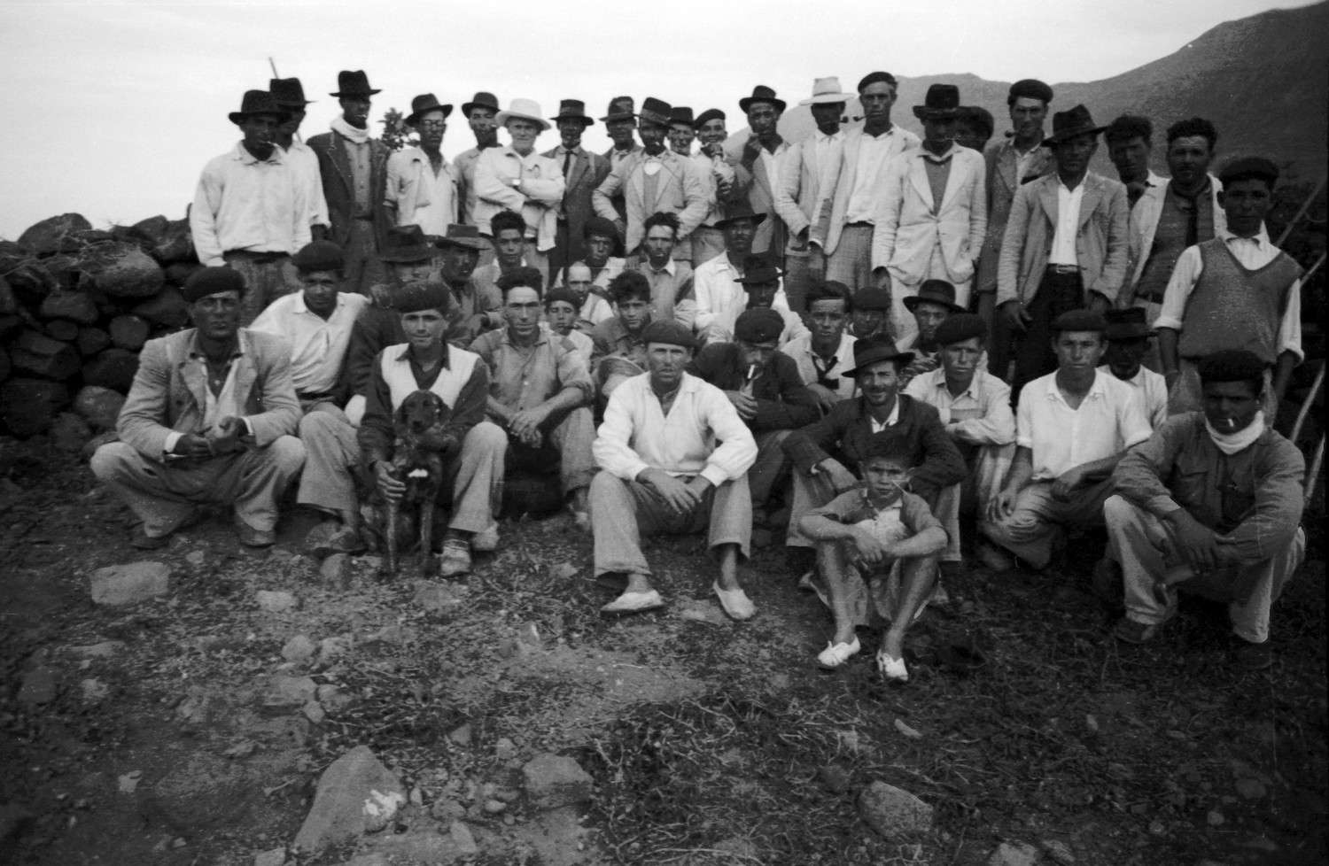 Gustav Winter y medianeros en 1954